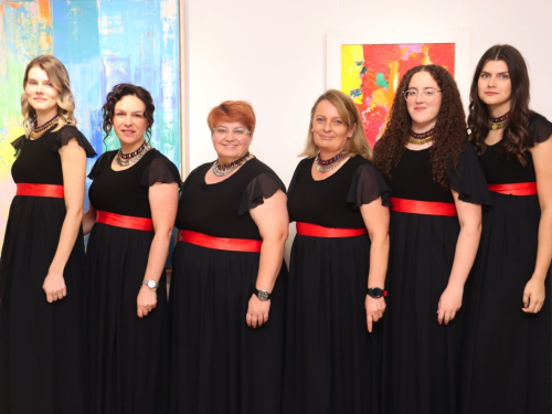 FOTO: Svečano otvorena Galerija Franjevačkog samostana Rama Šćit