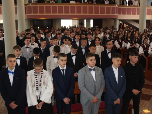 FOTO: Krizma u župi Prozor