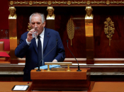Pala francuska vlada. Macron sad ima tri opcije