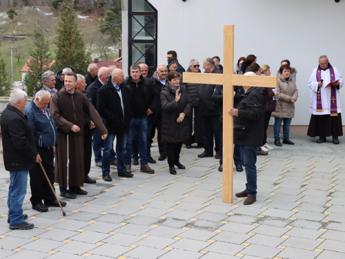 FOTO: Ramski put križa u Podboru