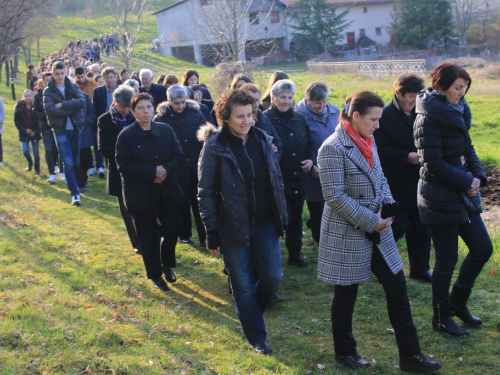 FOTO: Put križa kroz fratarski gaj na Šćitu