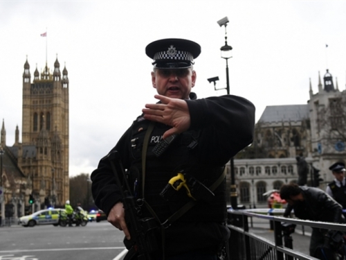 Policija: Za napad u Londonu kriv je islamist, djelovao je sam
