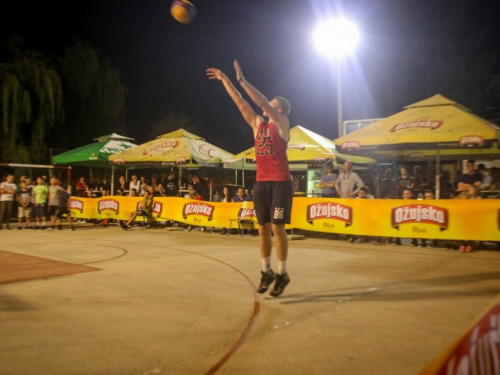 Foto: Internet club dd pobjednik je Streetball Rama 2018. za juniore