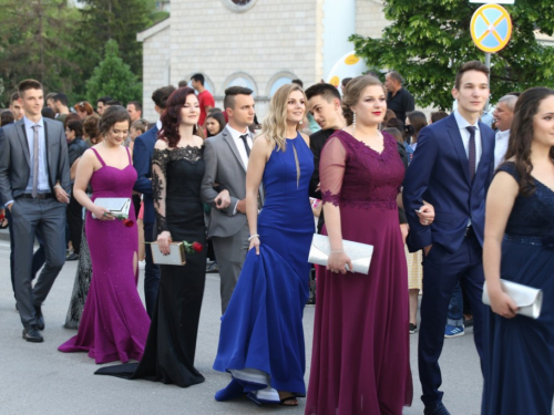 FOTO: Matura 2018. - Defile mladosti na ulicama Prozora