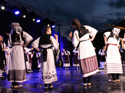 FOTO: HKUD Rama sudjelovao na dječjoj smotri folklora u Rodoču