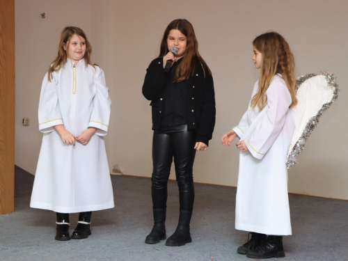 FOTO: Sv. Nikola i ove godine razveselio djecu u župi Rama-Šćit
