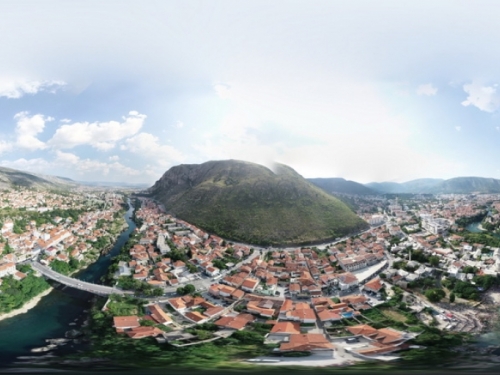 Sunčana strana FBIH: bogat program za turiste u Mostaru