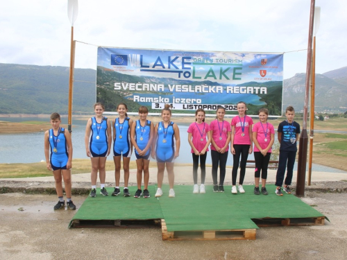 FOTO: Na Ramskom jezeru održana 8. veslačka regata