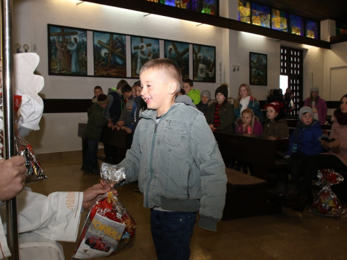 ​FOTO: Sv. Nikola s radošću dočekan u župi Rumboci