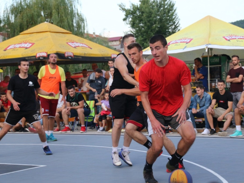 FOTO: Druga večer Streetball turnira u Prozoru