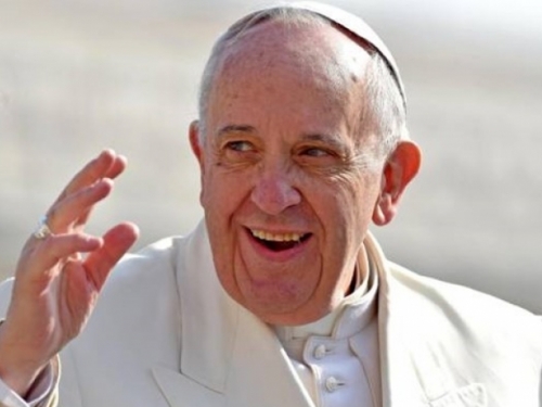 Papa u pohodu protiv mafije u Napulju