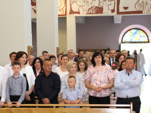 FOTO: Prva pričest u župi Rama Šćit