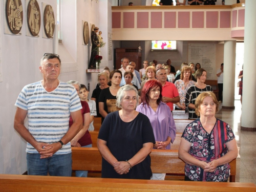 FOTO: U župi Prozor započela trodnevnica