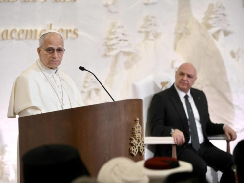 Papa Lav posjetio Libanon: “Ostanite u svojoj zemlji, birajte pomirbu"