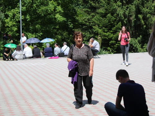 FOTO: Vanjska proslava sv. Ante u Gračacu