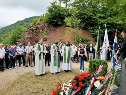 FOTO: Na Pomenu obilježena 27. obljetnica stradanja hrvatskih branitelja