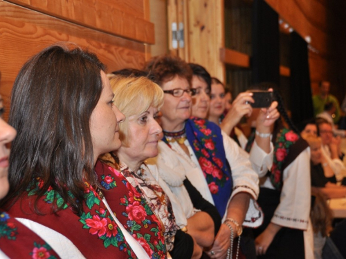 FOTO: 8. susret iseljenih župljana župe Uzdol u Innsbrucku