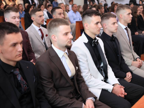FOTO: Matura 2026. - Defile mladosti na ulicama Prozora
