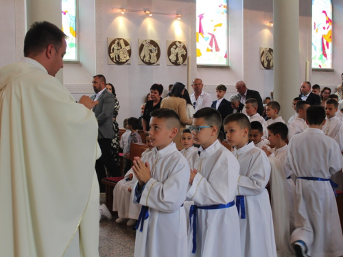 FOTO: Prva Pričest u župi Prozor