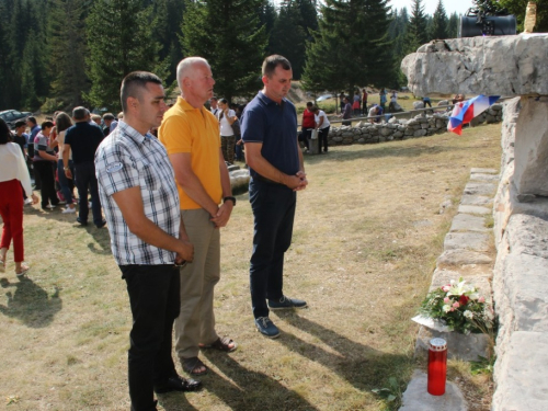 FOTO: Na Vran planini služena misa za poginule duvandžije