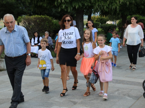 FOTO: Promocija knjige dr. sc. Šimuna Novakovića i druga večer trodnevnice na Šćitu