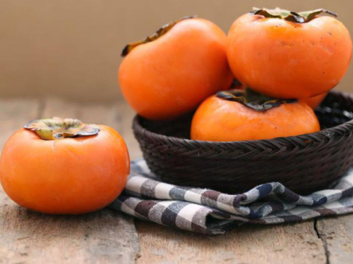 Japanske jabuke - narančasto voće koje čuva zdravlje i energiju