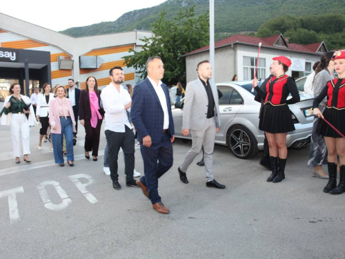 FOTO: Matura 2026. - Defile mladosti na ulicama Prozora