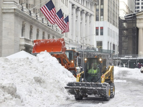 Led okovao SAD, stotine tisuća bez struje, najmanje 30 mrtvih