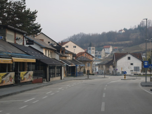 Počeo je policijski sat