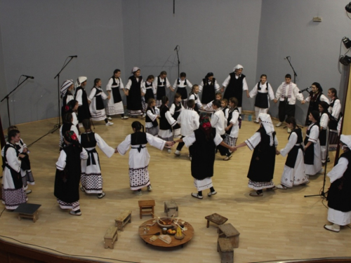 FOTO/VIDEO: Folklorna skupina 'Ramska tradicija' - Božićni običaji u Rami