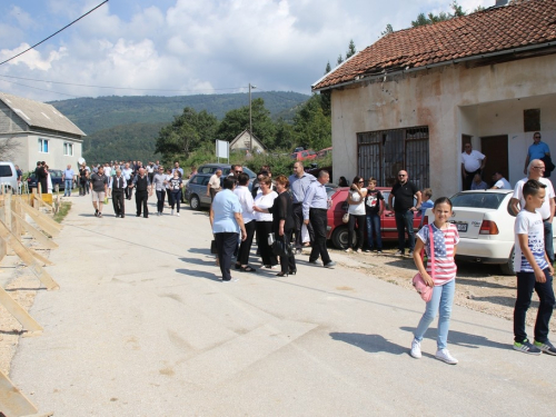 FOTO/VIDEO: Na Uzdolu obilježena 23. obljetnica stravičnog pokolja nad Hrvatima