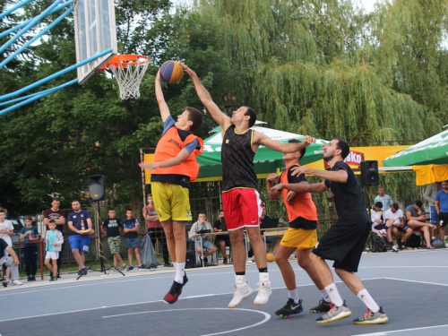 FOTO: Druga večer Streetball turnira u Prozoru