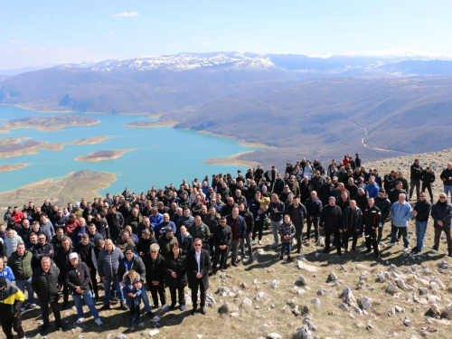 Mirno okupljanje na Zahumu: Ramci poručili – ''Ne damo svoje!''