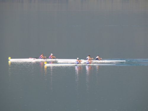 FOTO: Na Ramskom jezeru održana veslačka regata