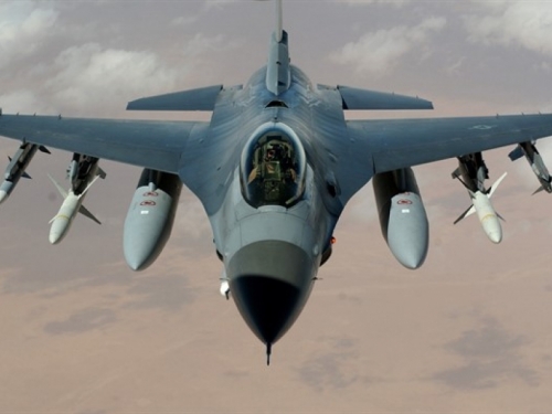 Turski zrakoplovi F16 napali položaje ISIL-a