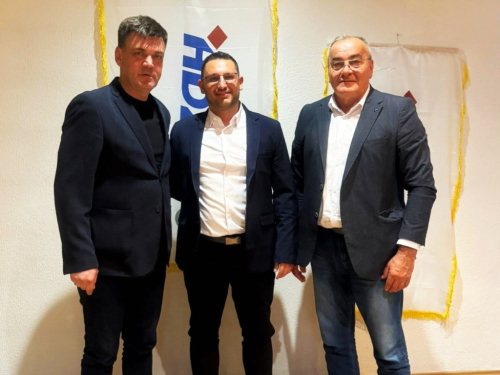 Mario Tomić novi predsjednik HDZ-a 1990 u Rami, Cvitanović: Narod živi u strahu, pod ucjenama!