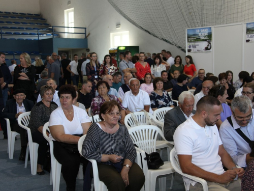 FOTO: Otvoren 16. sajam ''Dani šljive Prozor - Rama 2023.''