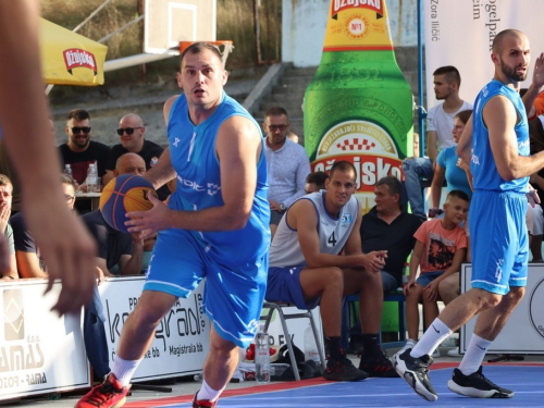 FOTO: Druga večer Streetball turnira u Prozoru