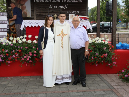 FOTO: Mlada misa vlč. Josipa Papka u župi Prozor