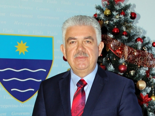 Božićna i novogodišnja čestitka predsjednika Vlade HNŽ-a Nevenka Hercega