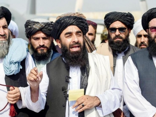 Talibani na trgovima objesili tijela 'otmičara' kao upozorenje ostalima