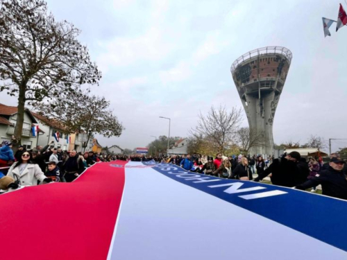 Nadbiskup iz Vukovara: Hrvati nisu agresori, nego žrtve; nisu napadači, nego branitelji