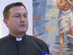 Hrvatski svećenik odbio krstiti dijete lezbijskog para: ''Moja savjest je čista''