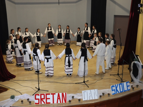 FOTO: Svečano proslavljen Dan OŠ Marka Marulića Prozor