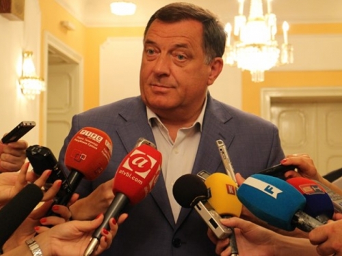 Dodik Lyona nazvao antisrpskm 'psom rata'