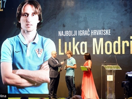 Luka Modrić peti put najbolji hrvatski nogometaš