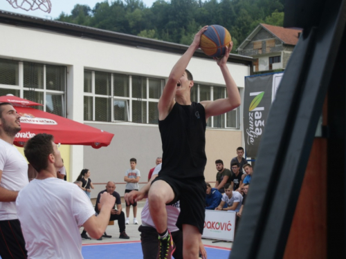 FOTO| Počeo 18. Streetball Rama