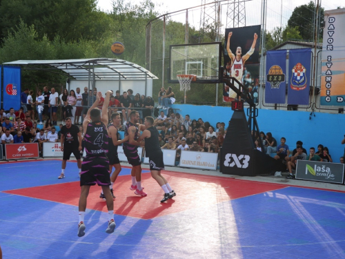 FOTO: Tim ''GOLD UNIST'' iz Splita pobjednik 21. Streetball Rama - Davor Ivančić Dačo