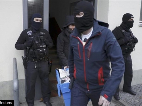 Njemačka policija pretresla džamije i 200 stanova zbog organizacije DWR