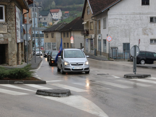 FOTO: Prosvjedna vožnja građana Prozora - Rame